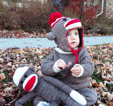 TUTORIAL: Baby Knit Sock Monkey Halloween Costume