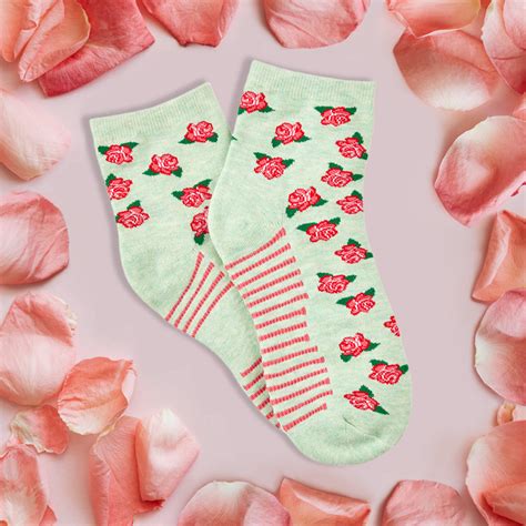 8 Divine Smelling Aromatherapy Socks That Deserve Space In Your ...