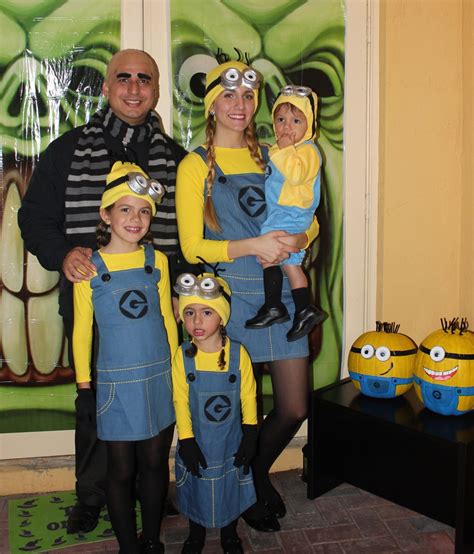 Minions and Gru Family Costumes | Family halloween costumes, Minion halloween costumes, Family ...