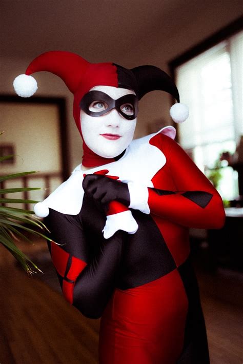 I finally got my Batman:TAS Harley Quinn cosplay pulled together! : r/batman