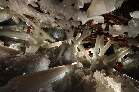 The absolutely stunning Cave Of The Crystals in Chihuahua, Mexico : r/MostBeautiful