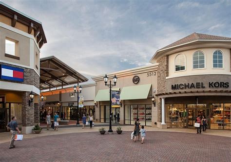 Charlotte Premium Outlets® | Plaza design, Shopping center, Premium outlets