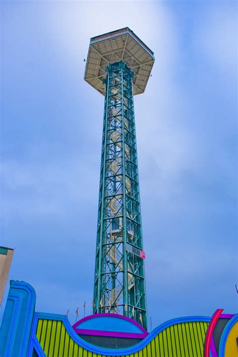 Gatlinburg Space Needle, 115 Historic Nature Trail, Gatlin… | Flickr