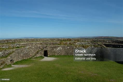 Grianan Of Aileach Stock Photo - Download Image Now - Ancient, County Donegal, Fort - iStock