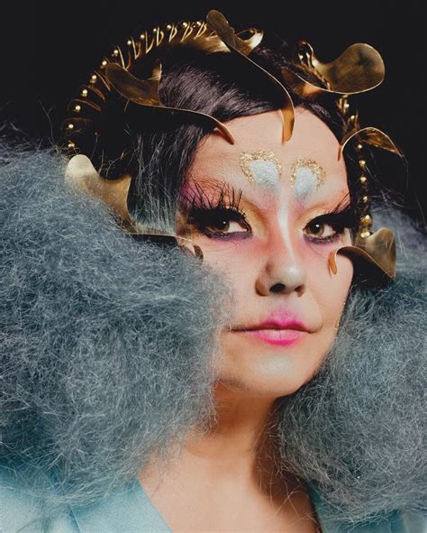 Björk’s look for Cornucopia : r/bjork