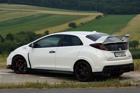 Honda Civic Type R FK2 specs, 0-60, quarter mile, lap times - FastestLaps.com