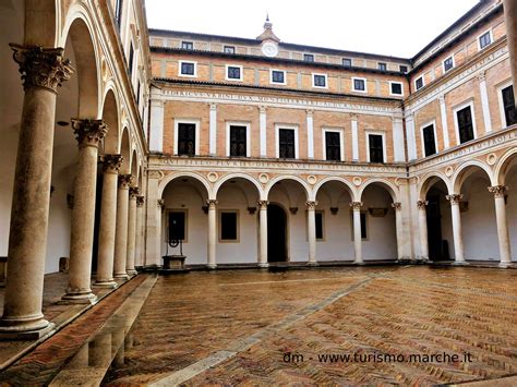 Ducal Palace: the arcaded courtyard by Luciano Laurana - Urbino, Italy ...