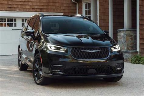 2021 Chrysler Pacifica Review - Autotrader