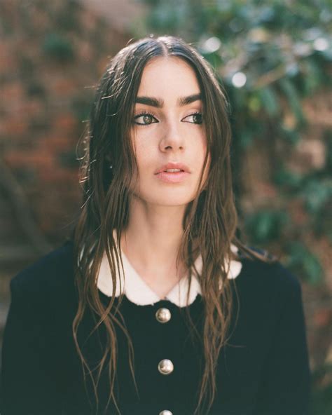 Lily Collins 11/07/2020 • CelebMafia