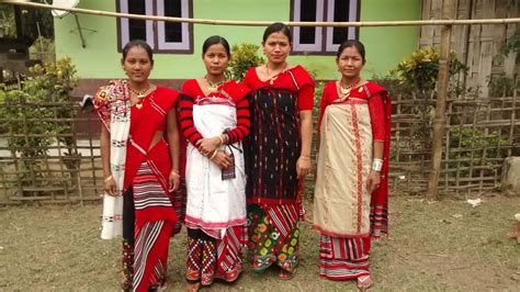 Know Everything About Traditional Dress Of Assam - A Quick News Portal