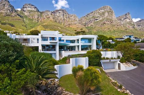 Hollywood Mansion | Luxury Accommodation in Camps Bay