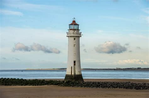 Stunning pictures of New Brighton lighthouse - Liverpool Echo