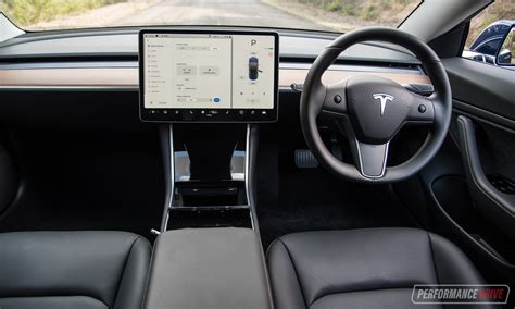 2019 Tesla Model 3 Standard Plus review (video) – PerformanceDrive