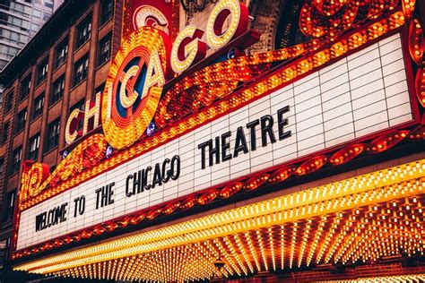 The Chicago Theatre Tour Experience 2024