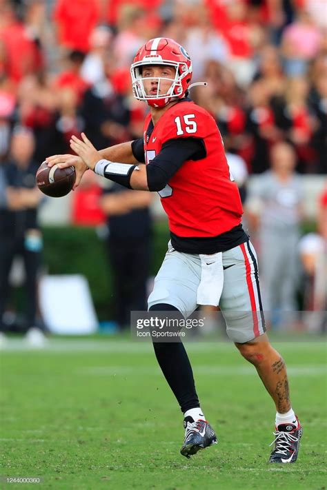 Georgia Bulldogs quarterback Carson Beck looks for a receiver during ...