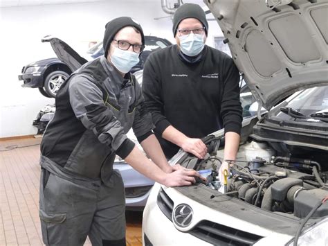 Ausbildung zum Kfz-Mechatroniker - Autohaus Benkel