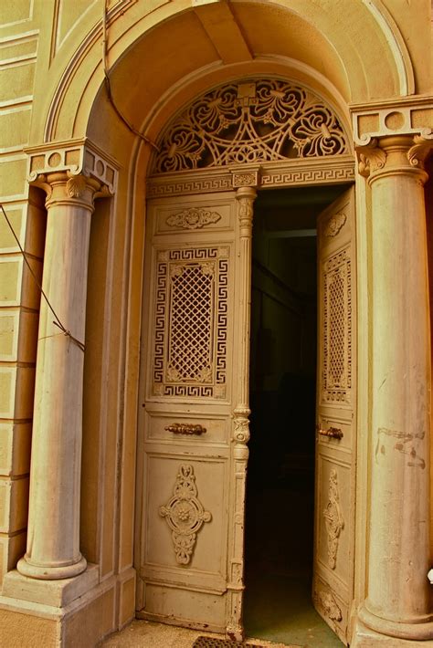 another beautiful door... Karaköy, ISTANBUL | Istanbul, Beautiful doors ...