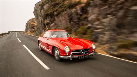 Mercedes-Benz 300SL 'Gullwing' review: the original supercar