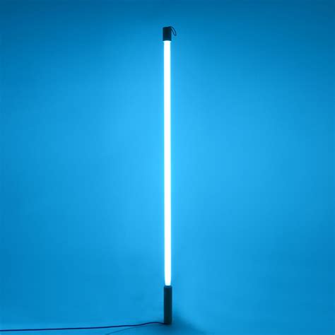 Seletti Fluorescent Light Tube | Fluorescent tube light, Fluorescent light, Round lamp