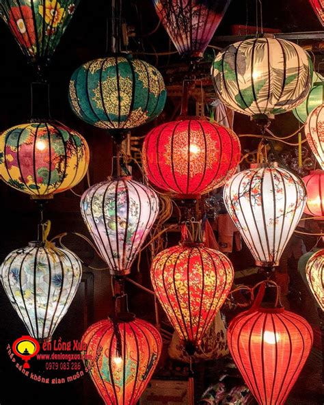 The beauty of lantern in Hoi An, Lanterns are always hanged at the high place in the houses ...