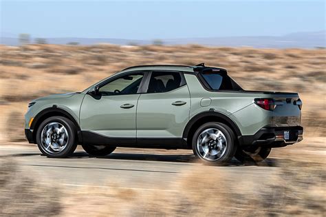 The Hyundai Santa Cruz is the pick-up truck version of the Tucson and it looks great! - AutoBuzz.my