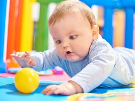 29 Best Activities & Learning Games For A 4 Month Old Baby