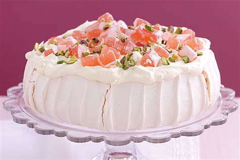 australian pavlova dessert