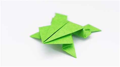 Origami Frog (Traditional model)