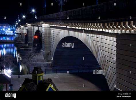 Lake havasu night bridge hi-res stock photography and images - Alamy