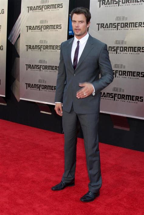 Josh Duhamel arriving at the Transformers Revenge of the Fallen Premiere at the Manns Village ...