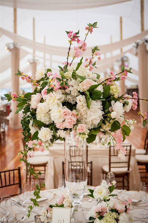 20 Truly Amazing Tall Wedding Centerpiece Ideas | Deer Pearl Flowers