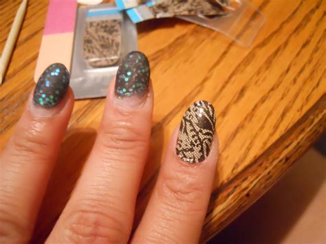 yummy411....get it here!: I'm trying the Sally Hansen Salon Effects Nail Strips on Acrylic Nails