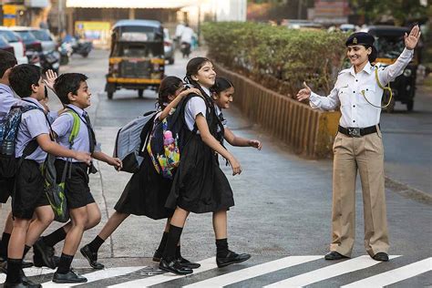 STUNNING PHOTOS: Mumbai cops in action - Rediff.com India News