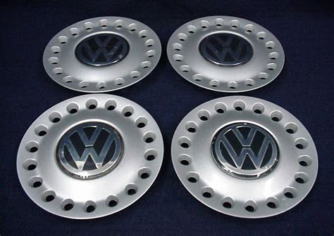 VOLKSWAGEN BEETLE 98-05 SILVER CENTER CAPS - SET 4 - FITS THE 16" 6 ...