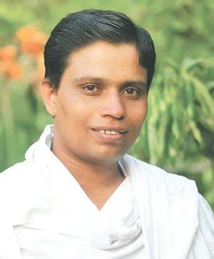 Acharya Balkrishna Age, Wife, Family, Biography » StarsUnfolded