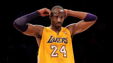 Kobe Bryant Clutch Highlights (2011-2012 Season) - YouTube