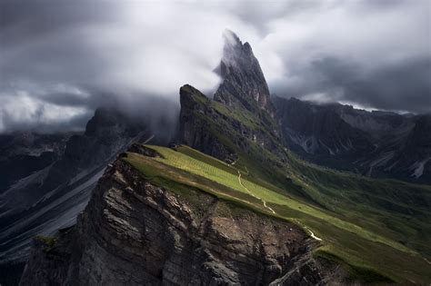 I Spent 6 Days Hiking And Capturing Surreal Moments In The Italian Dolomites | Bored Panda