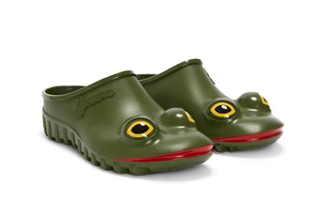 JW Anderson x Wellipets 青蛙造型雨鞋「Frog Loafers」正式登場 | Hypebeast