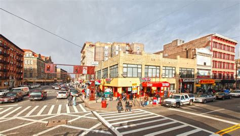 Harlem street scene editorial photography. Image of stores - 24639712