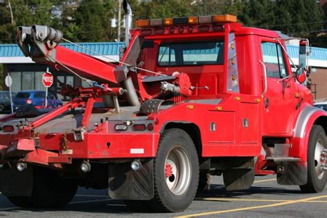 Benefits of Cheap Tow Truck Toronto | Cheap Towing