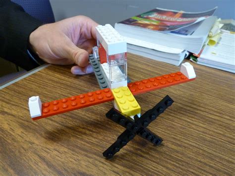 Lego Instructable - Simple Airplane : 8 Steps - Instructables