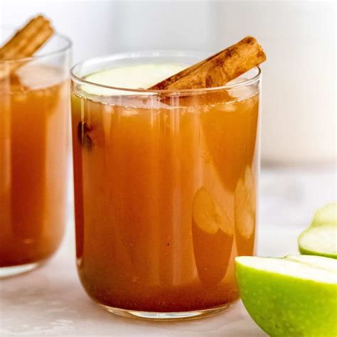 How to Make Hot Apple Cider (Non-Alcoholic) - Home-Cooked Roots