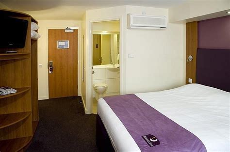 PREMIER INN ABERDEEN CITY CENTRE ABERDEEN: LOW RATES, SAVE ON YOUR STAY