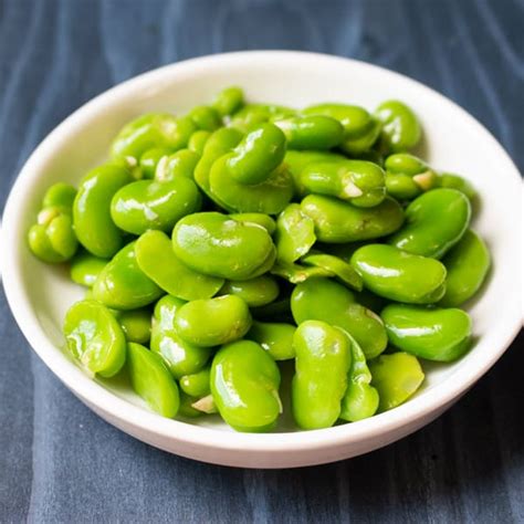 Fava Beans - How to prep, cook and store them | MasalaHerb.com