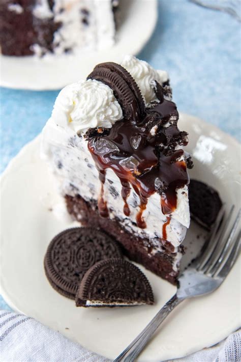 Gluten-Free Ice Cream Cake (Best, Easy Recipe) - Oreo Crumbs