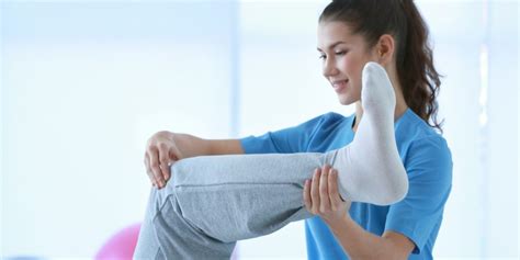 Knee Replacement Recovery | EmergeOrtho–Triangle Region