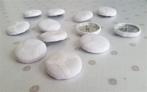 DIY Upholstery Fabric Covered Buttons – Tips, Tricks and Hacks to make ...