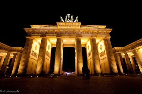 Monuments, Brandenburg Gate, Berlin, Germany, Light, Monument, Night, HD wallpaper | Wallpaperbetter