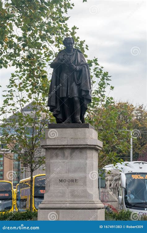 Thomas Moore Statue editorial stock photo. Image of statue - 167491383