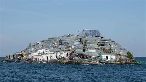 Migingo island: Photos of the tiny African fishing island | Herald Sun